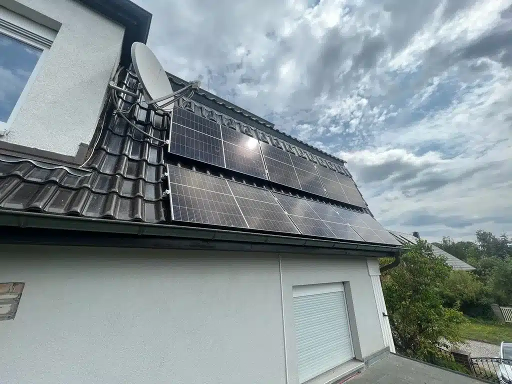 GFK Solar Team bei der Arbeit