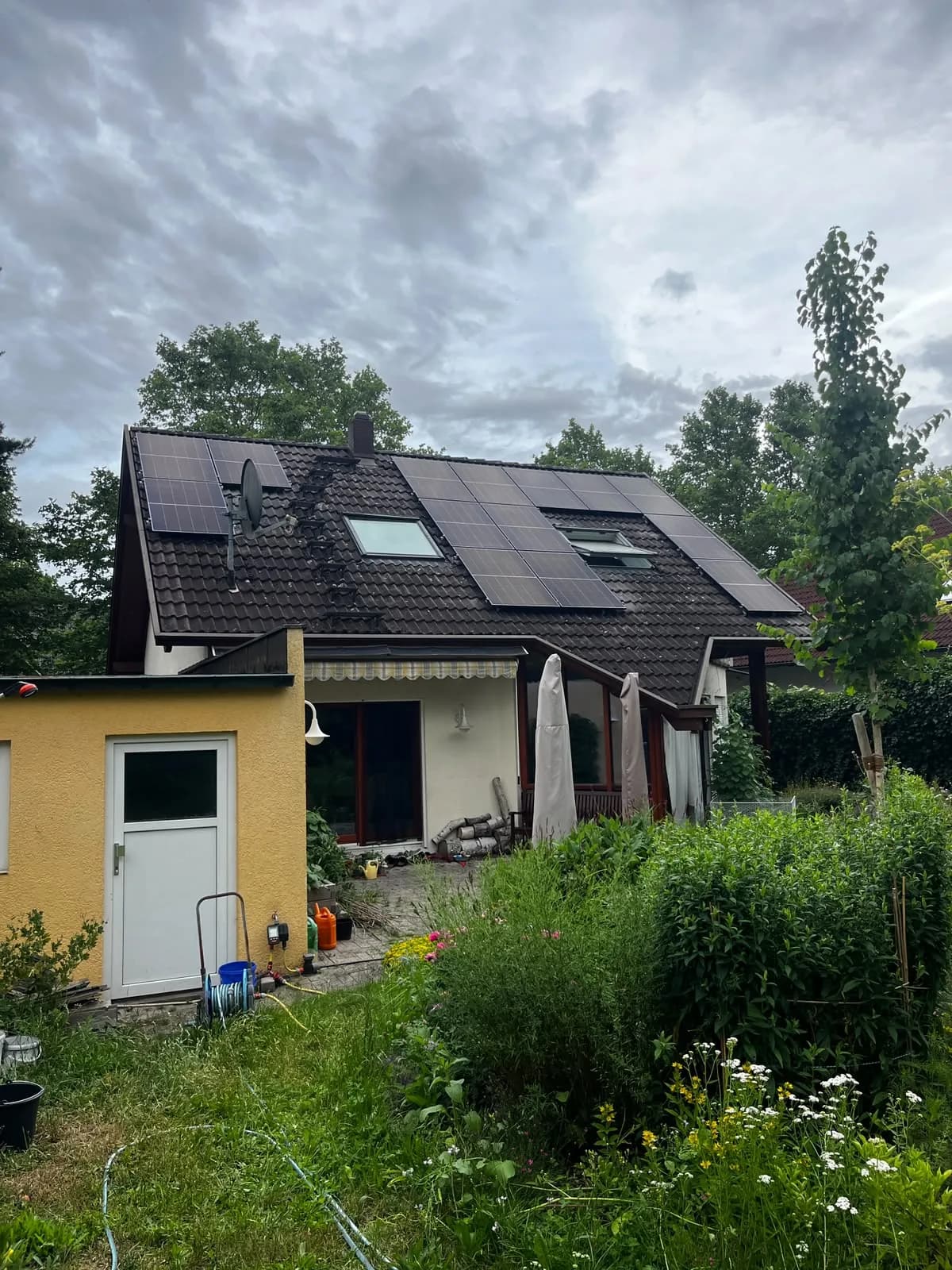 Solaranlage 11 kWp in Glienicke — GFK Solar Referenzprojekt